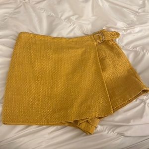 Jacquard Yellow gold skirt